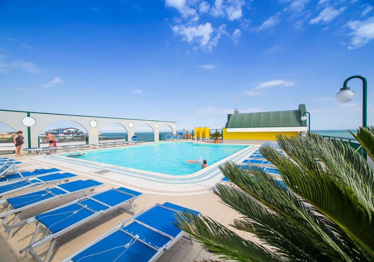 Cristoforo Colombo Apartamento Caorle Exterior foto